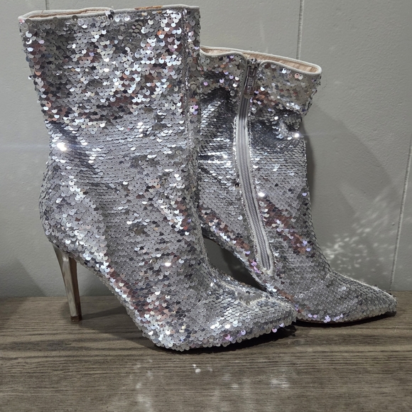 Cape Robbin Glittering Silver Heeled Boots - Picture 1 of 5